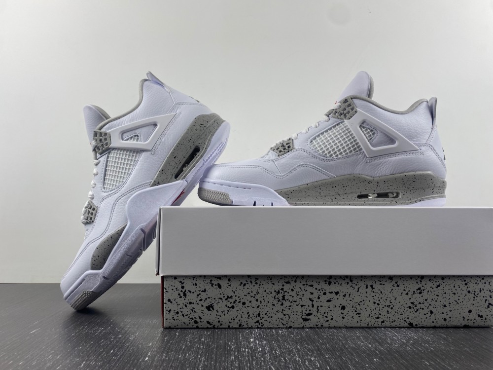 Jordan 4 Retro White Oreo (2021)