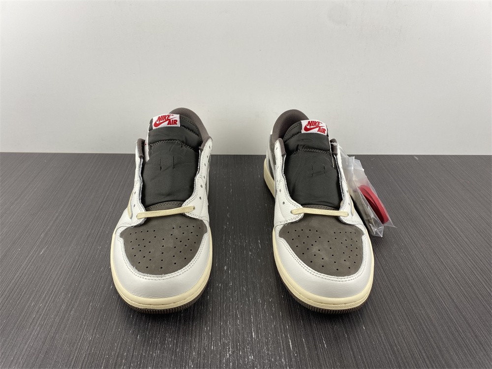 Jordan 1 Retro Low OG SP Travis Scott Reverse Mocha