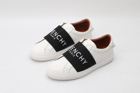 GIVENCH LOW-TOP SNEAKER