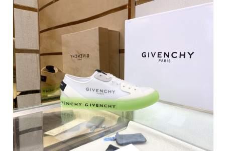 GIVENCH SPECTRE LOW-TOP SNEAKER
