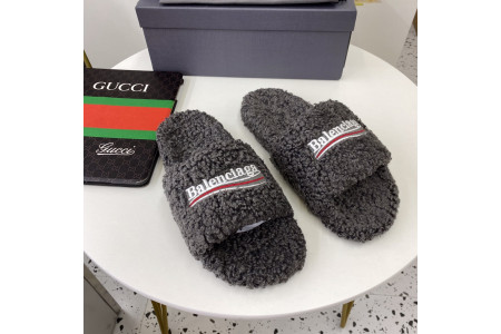 BLCG SLIPPERS