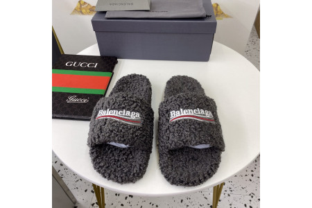 BLCG SLIPPERS