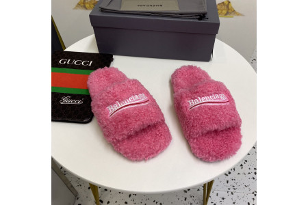 BLCG SLIPPERS