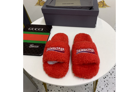 BLCG SLIPPERS