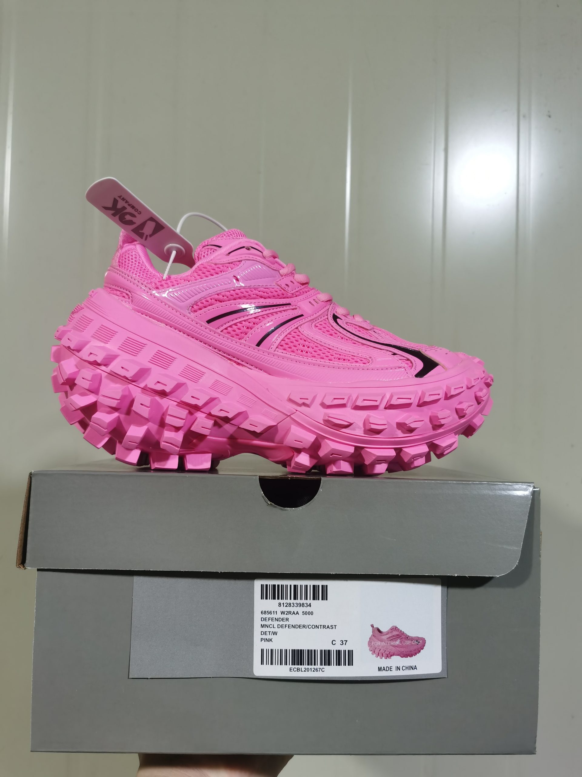 BLCG DEFENDER SNEAKER