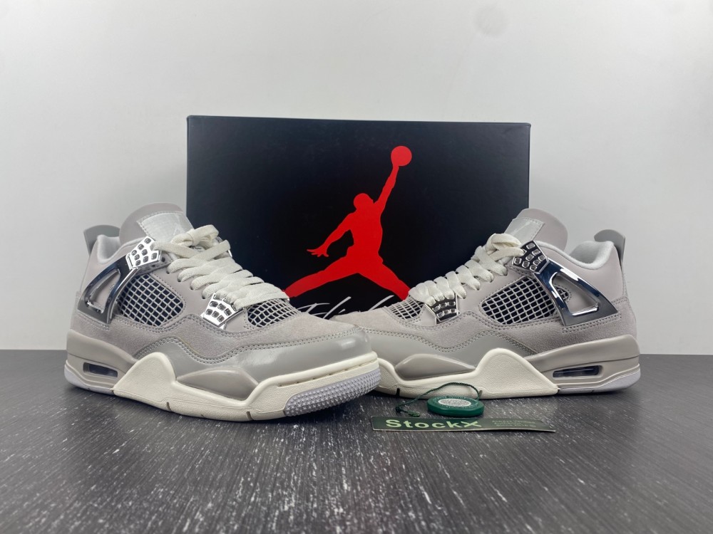 Jordan 4 Retro Frozen Moments