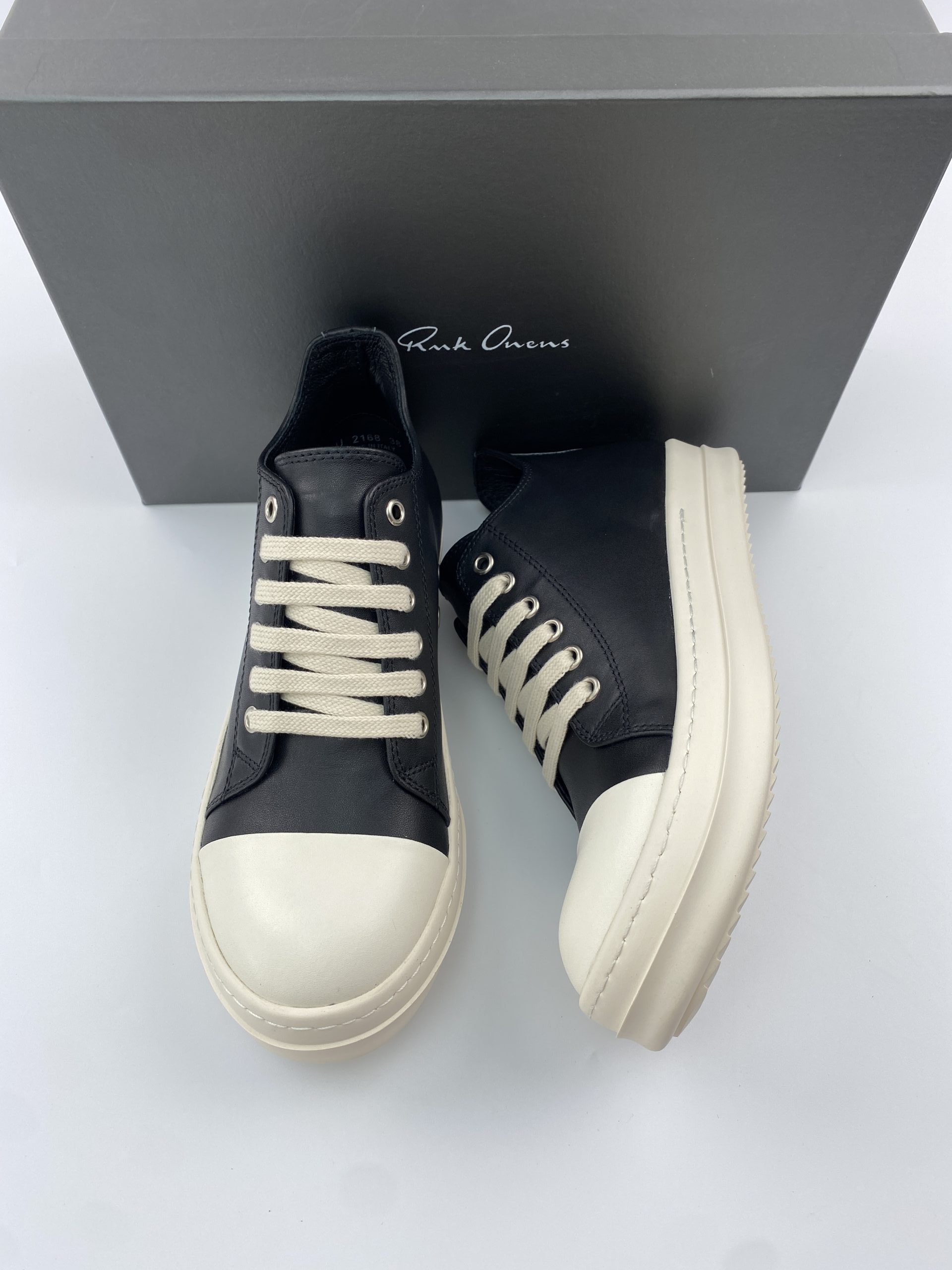 RICK OWEN.S SNEAKER