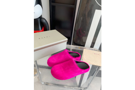 MARNI LONG HAIRCALFSKIN FUSSBETT SABOT