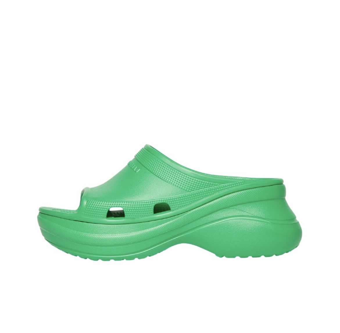 BLCG POOL CROCS