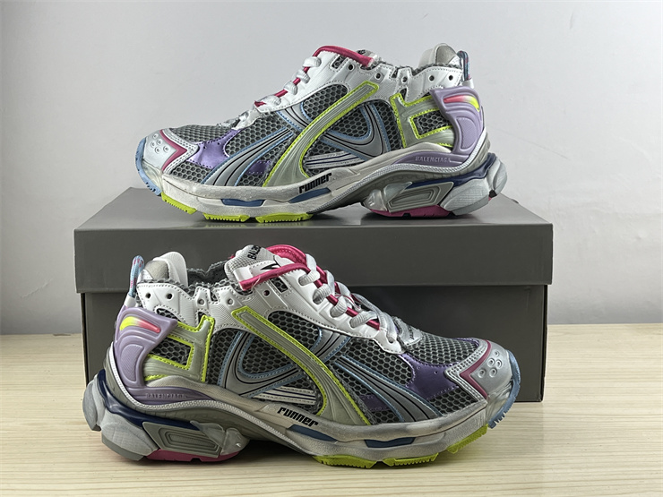 Balenciaga Runner SNEAKER