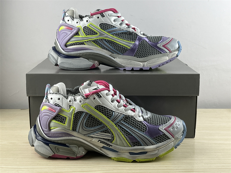 Balenciaga Runner SNEAKER