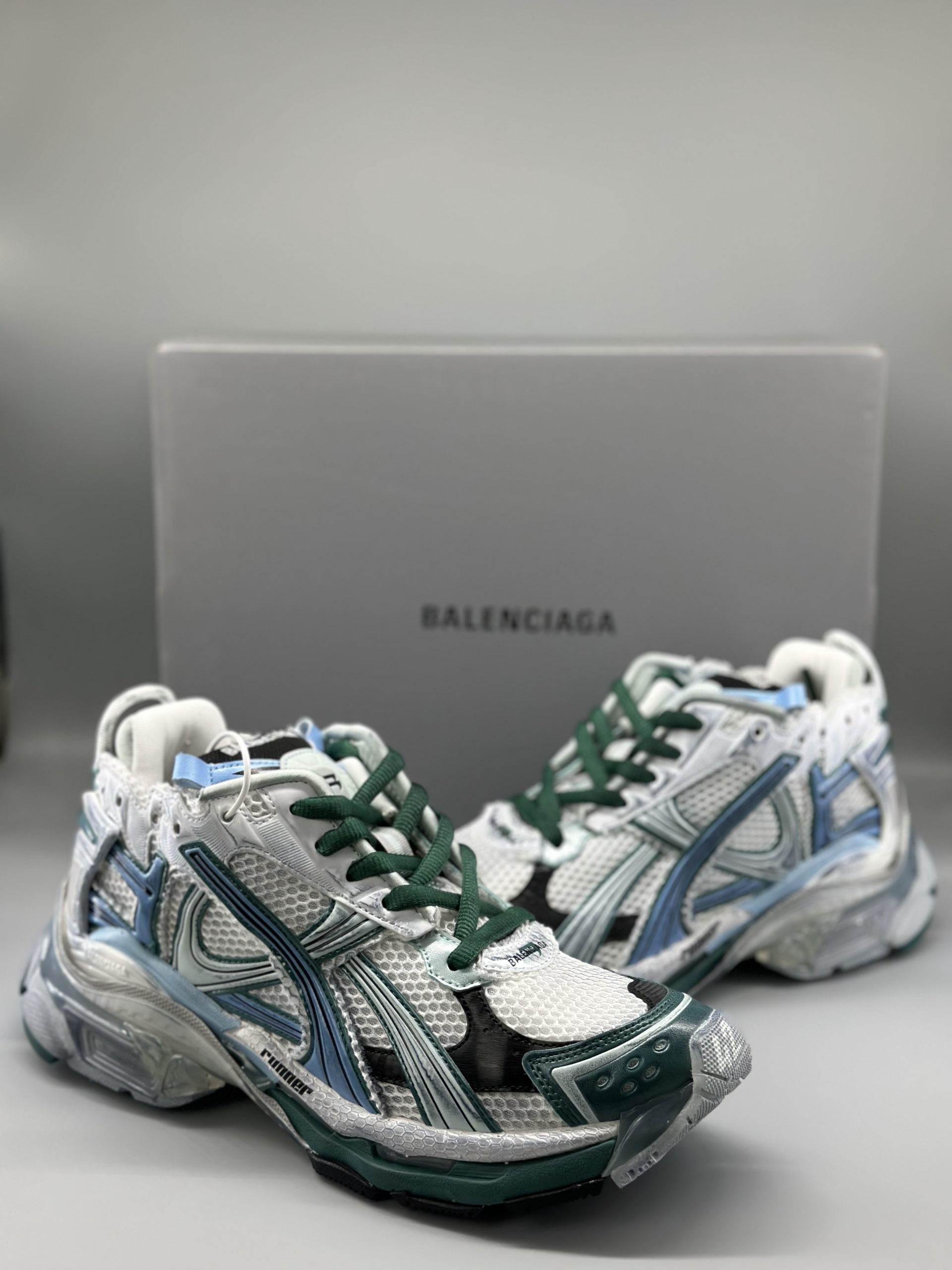 Balenciaga Runner SNEAKER