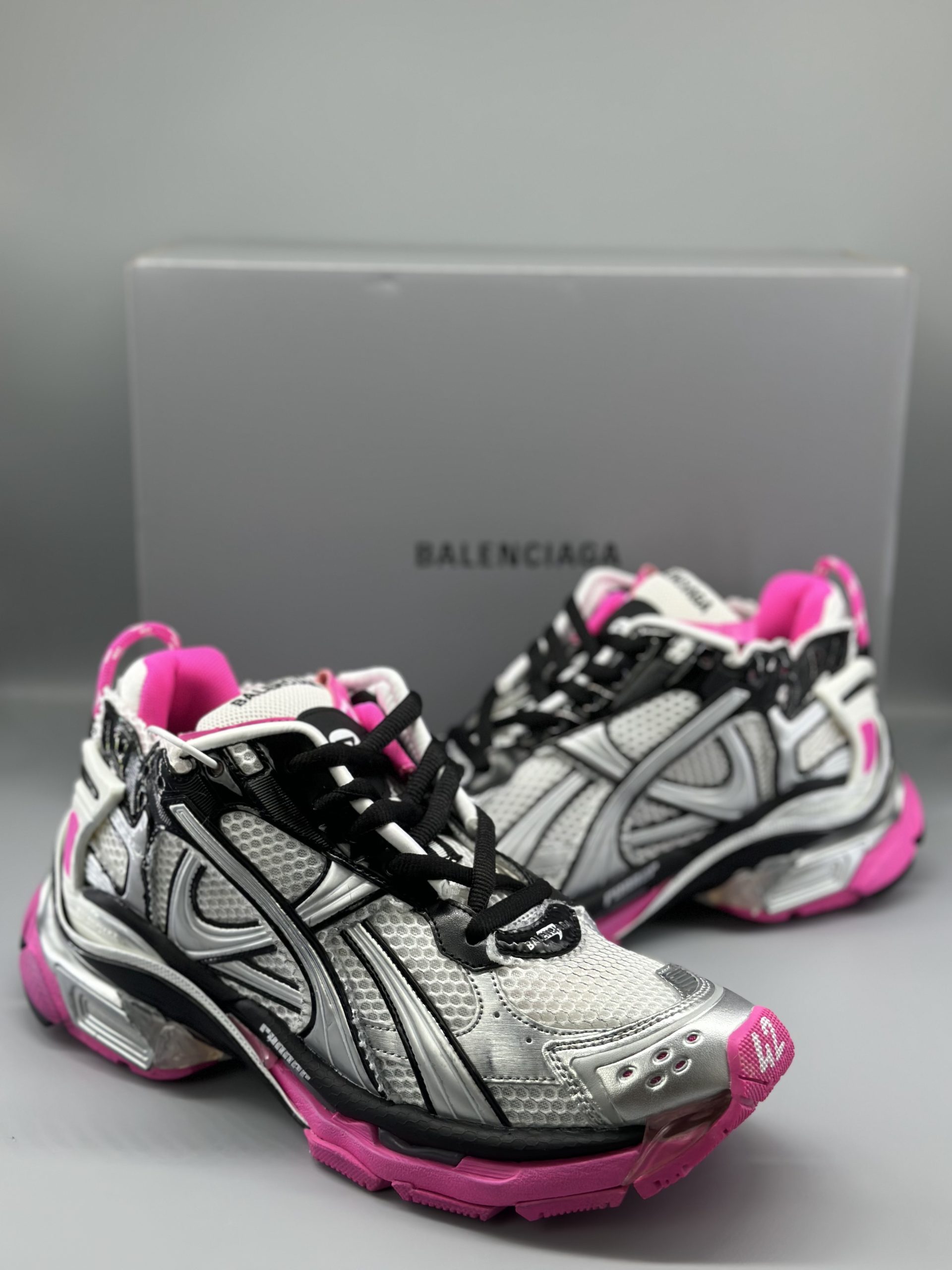 Balenciaga Runner SNEAKER
